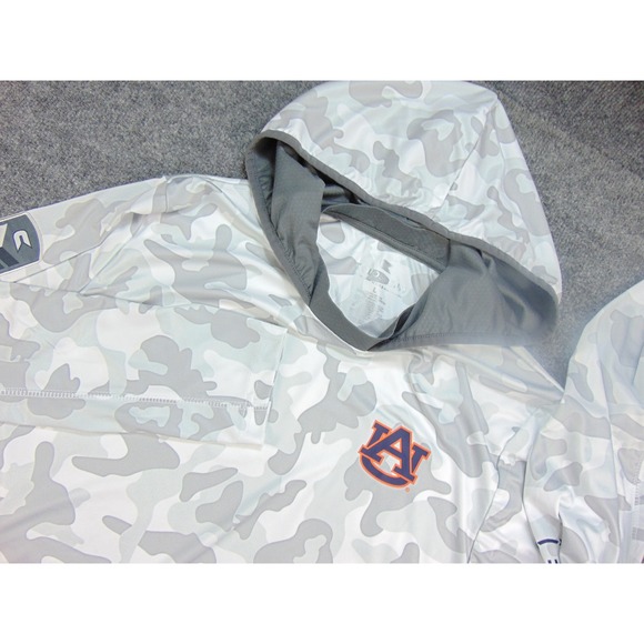 Auburn Tigers Other - Auburn Tigers Hoodie Mens Large Colosseum White Gray Camo Performance Shirt